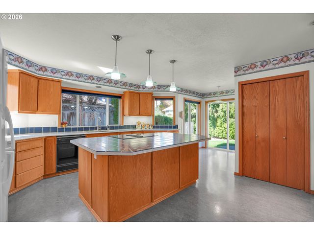 11401 Sw 107TH Pl, Portland, OR 97223