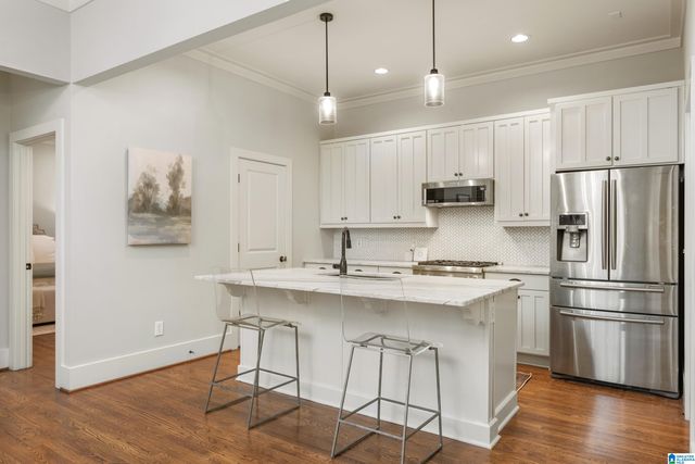 203 HAWTHORN STREET, Birmingham, AL 35242