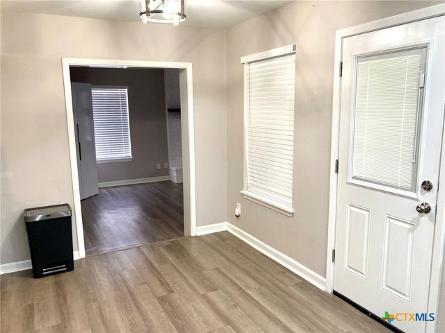 1604 Crockett Avenue, Victoria, TX 77901