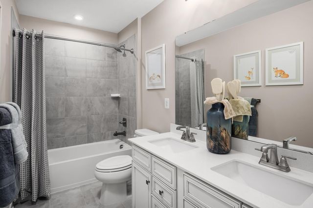 7203 Fairway Ridge CIR, Salem, VA 24153