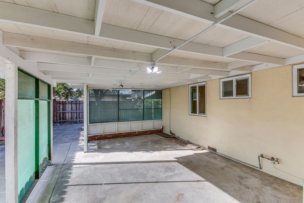 Image 23 of property listing at 4723 N Angus Street, Fresno, CA 93726