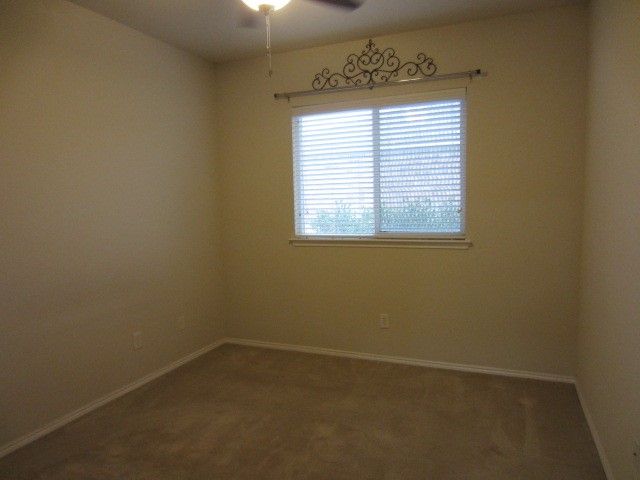 1227 Eagles Nest Trail, Krum, TX 76249