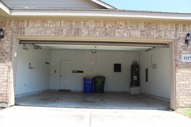 1227 Eagles Nest Trail, Krum, TX 76249
