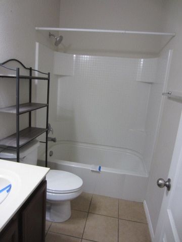 1227 Eagles Nest Trail, Krum, TX 76249