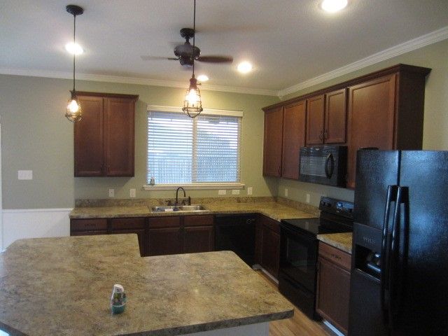 1227 Eagles Nest Trail, Krum, TX 76249