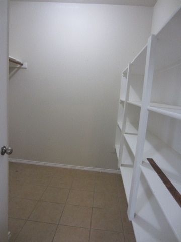 1227 Eagles Nest Trail, Krum, TX 76249