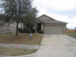 1227 Eagles Nest Trail, Krum, TX 76249