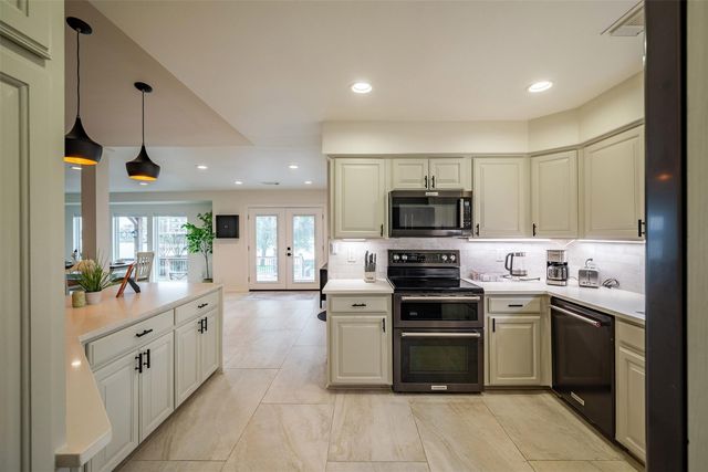 18510 Barbuda Lane, Houston, TX 77058