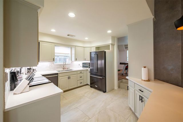 18510 Barbuda Lane, Houston, TX 77058
