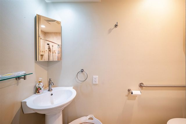18510 Barbuda Lane, Houston, TX 77058