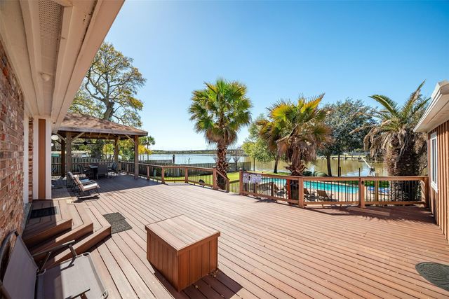 18510 Barbuda Lane, Houston, TX 77058