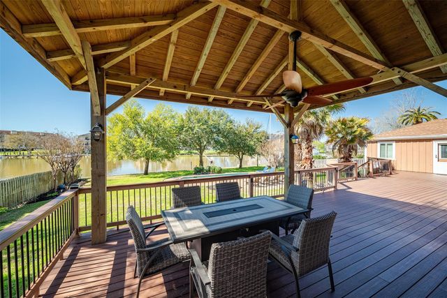 18510 Barbuda Lane, Houston, TX 77058