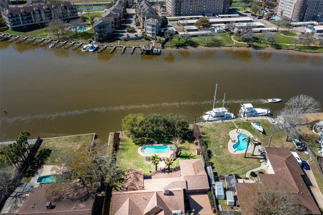 18510 Barbuda Lane, Houston, TX 77058