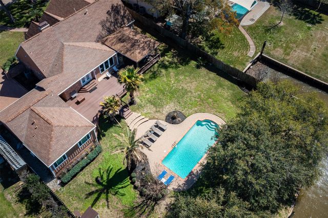 18510 Barbuda Lane, Houston, TX 77058