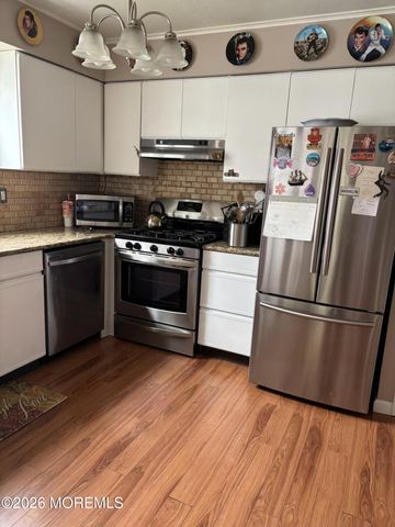 130 Courtshire Drive, Brick, NJ 08723