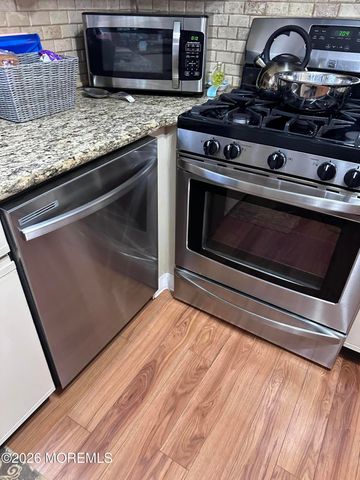 130 Courtshire Drive, Brick, NJ 08723