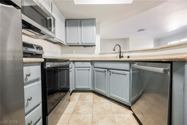 8600 West Charleston Boulevard 2037, Las Vegas, NV 89117