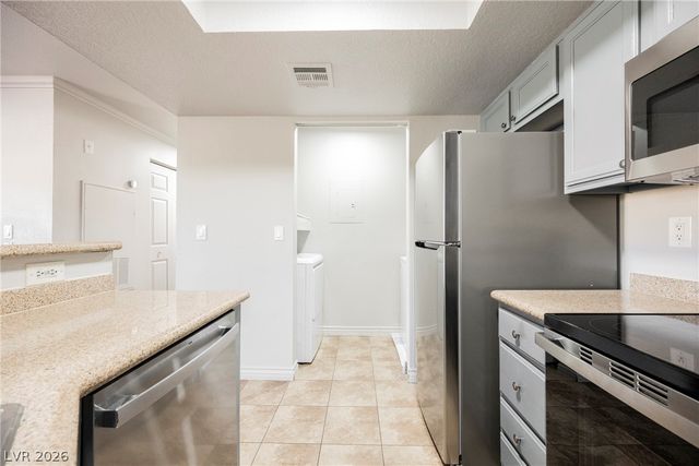 8600 West Charleston Boulevard 2037, Las Vegas, NV 89117
