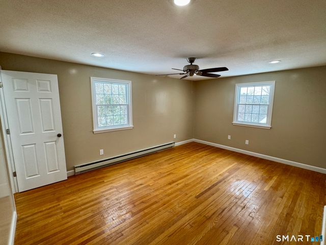 10 Longview Lane, Wallingford, CT 06492