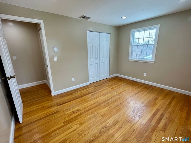 10 Longview Lane, Wallingford, CT 06492