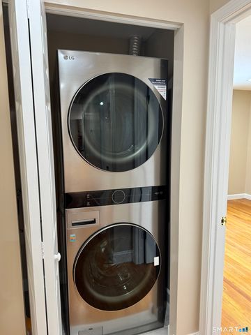 10 Longview Lane, Wallingford, CT 06492