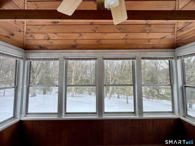 10 Longview Lane, Wallingford, CT 06492