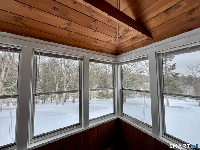 10 Longview Lane, Wallingford, CT 06492