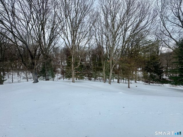 10 Longview Lane, Wallingford, CT 06492