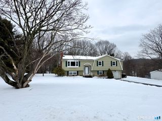 10 Longview Lane, Wallingford, CT 06492