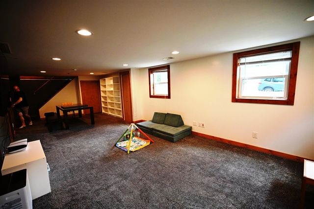 4402 Beechmount Avenue, Portage, MI 49024