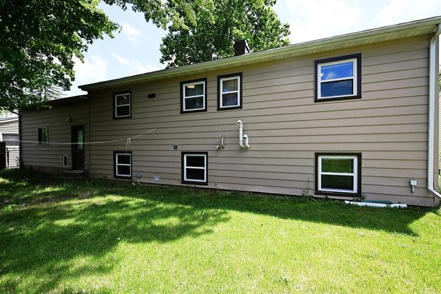 4402 Beechmount Avenue, Portage, MI 49024
