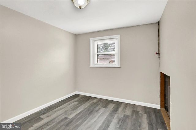 6255 WARREN AVE, Harrisburg, PA 17112