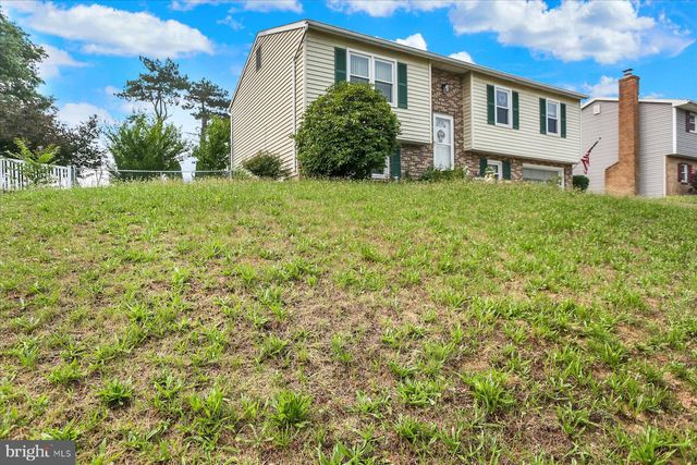 6255 WARREN AVE, Harrisburg, PA 17112