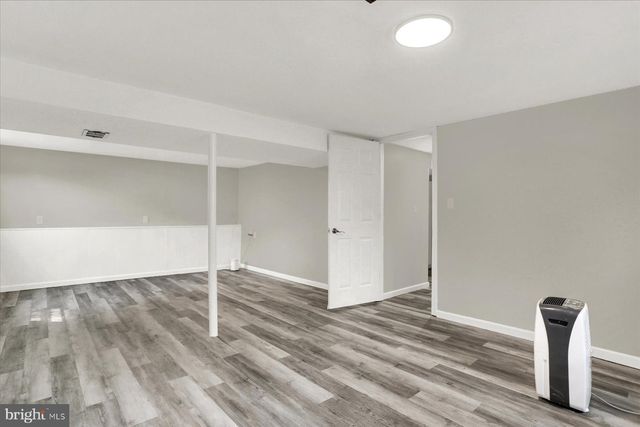 6255 WARREN AVE, Harrisburg, PA 17112
