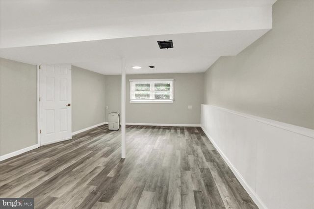 6255 WARREN AVE, Harrisburg, PA 17112