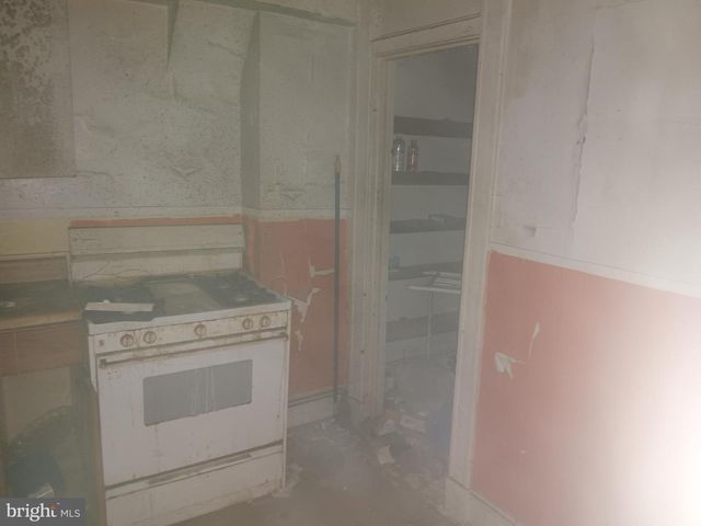 2909 PRESSTMAN ST, Baltimore, MD 21216