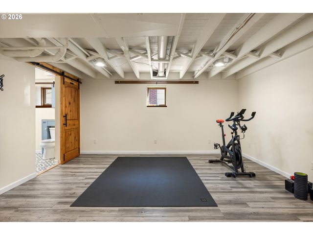 2136 Se 38TH Ave, Portland, OR 97214