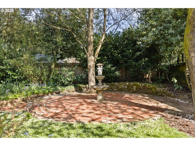 2136 Se 38TH Ave, Portland, OR 97214