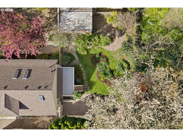 2136 Se 38TH Ave, Portland, OR 97214