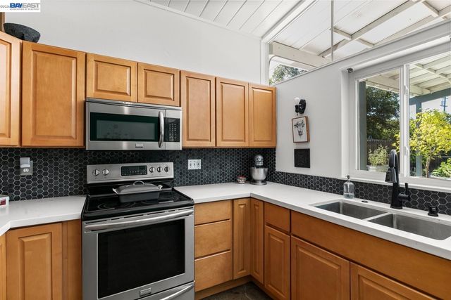 1992 Heaton Circle, Concord, CA 94520