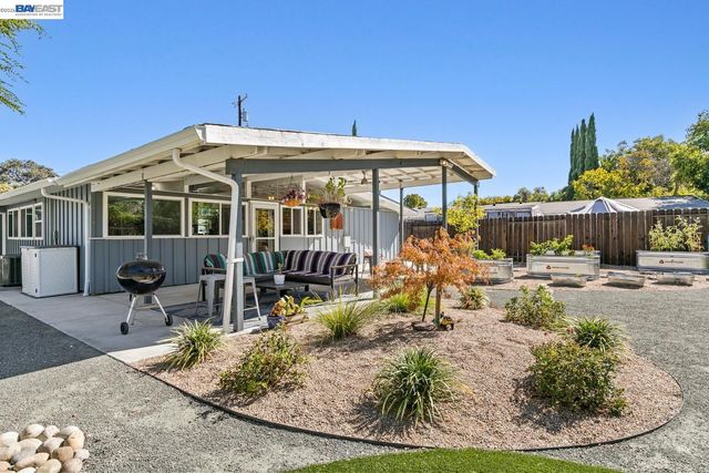 1992 Heaton Circle, Concord, CA 94520