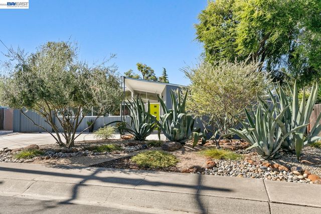 1992 Heaton Circle, Concord, CA 94520