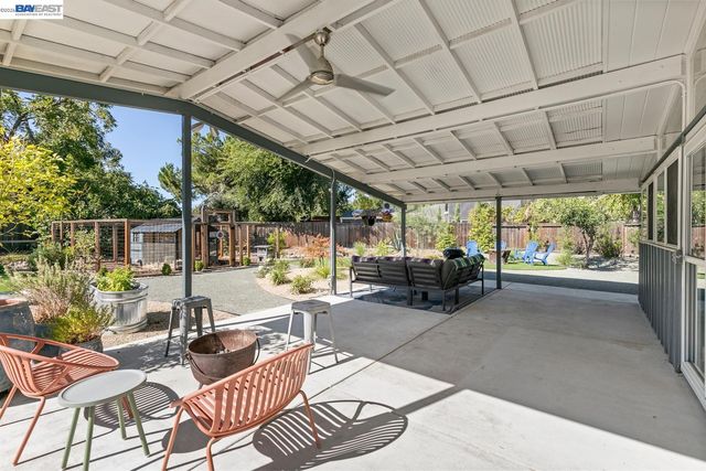 1992 Heaton Circle, Concord, CA 94520
