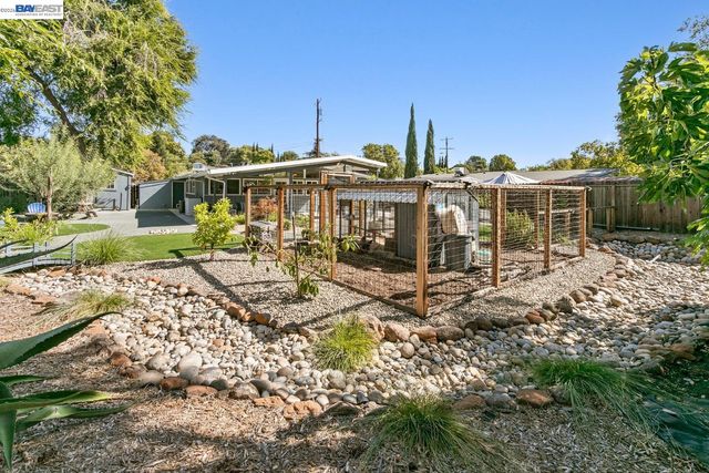 1992 Heaton Circle, Concord, CA 94520