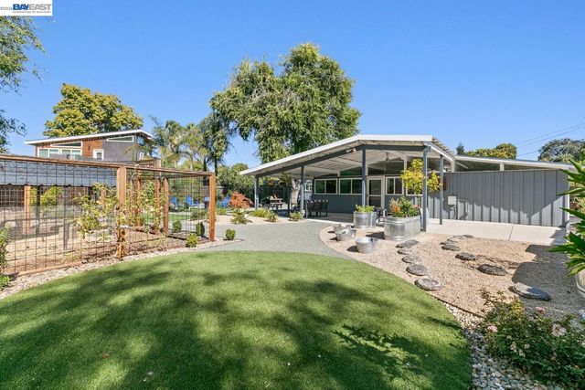 1992 Heaton Circle, Concord, CA 94520
