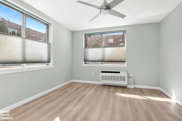 3330 61st St Apt 105, New York City, NY 11377