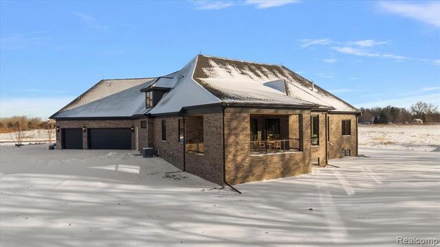 1597 Vista Drive, Oakland, MI 48363