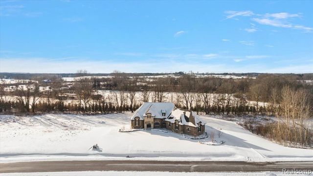 1597 Vista Drive, Oakland, MI 48363