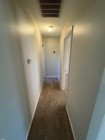 28401 Jefferson Avenue, St Clair Shores, MI 48081