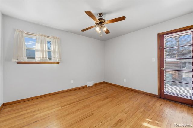 2722 Banner Street, Dearborn, MI 48124